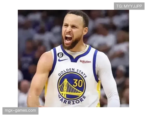 库里三分命中率提升显著 拉开对手防线创造更多空间