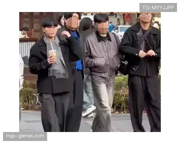 特雷·杨又买豪车了？这生活和我差了几十条街都不止啊…